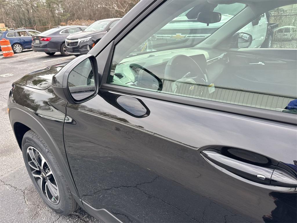 new 2026 Chevrolet TrailBlazer car, priced at $28,181