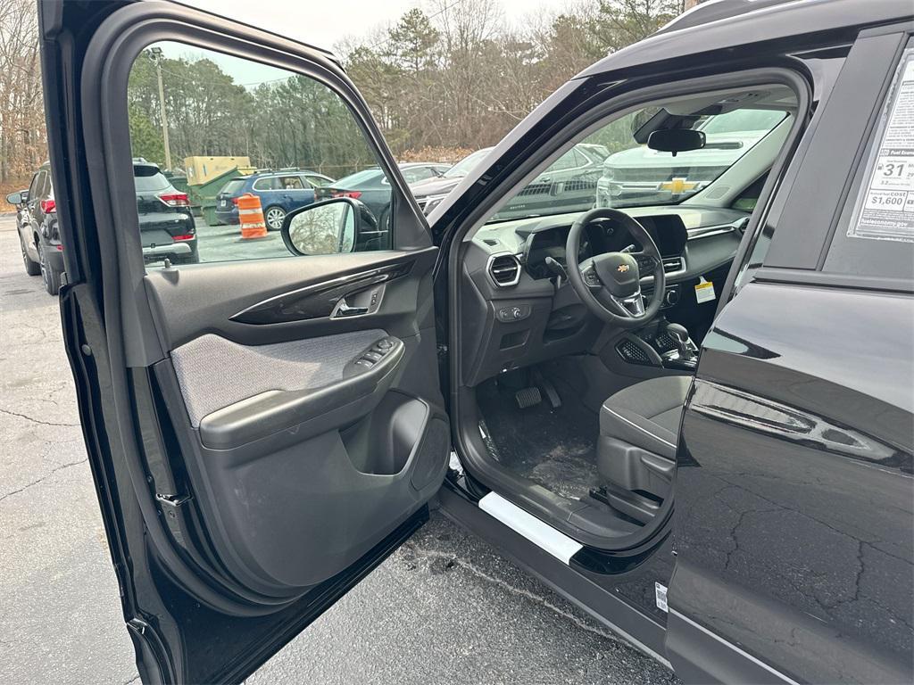 new 2026 Chevrolet TrailBlazer car, priced at $28,181