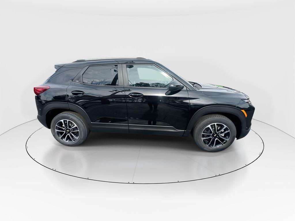 new 2026 Chevrolet TrailBlazer car, priced at $28,681