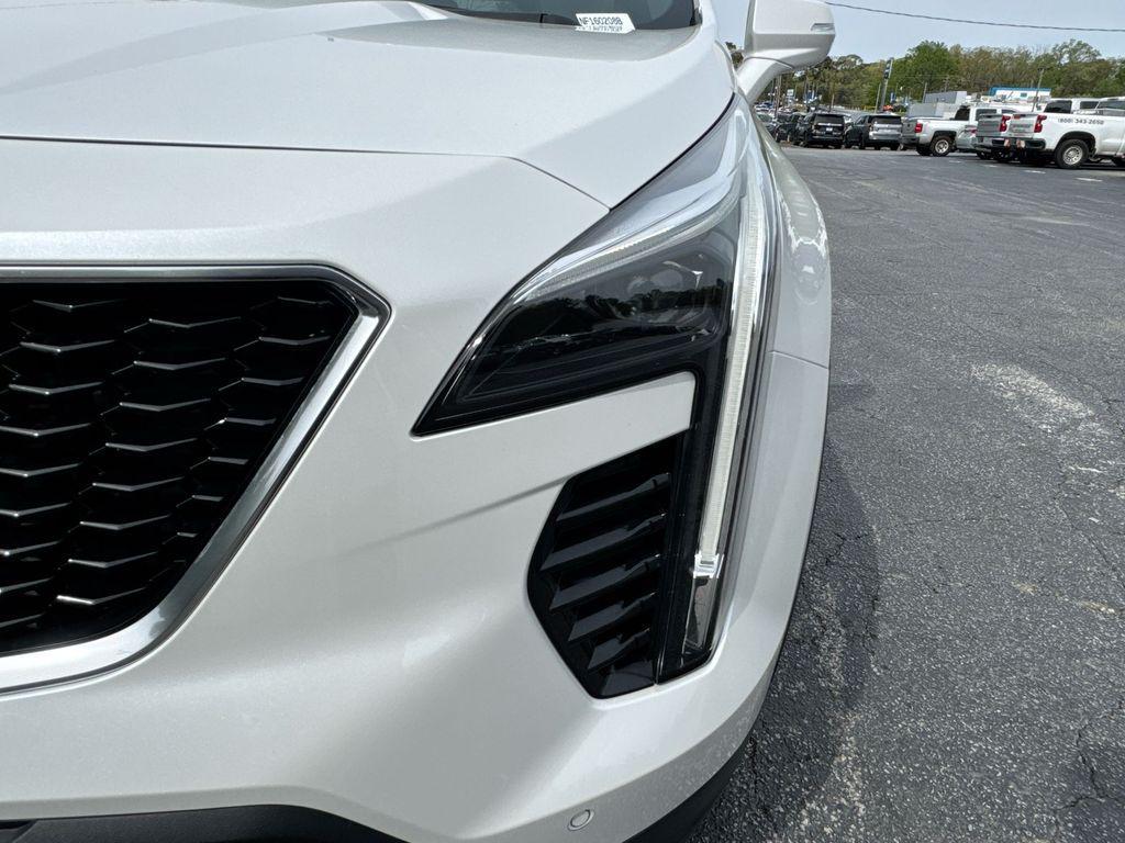 used 2022 Cadillac XT4 car, priced at $26,963