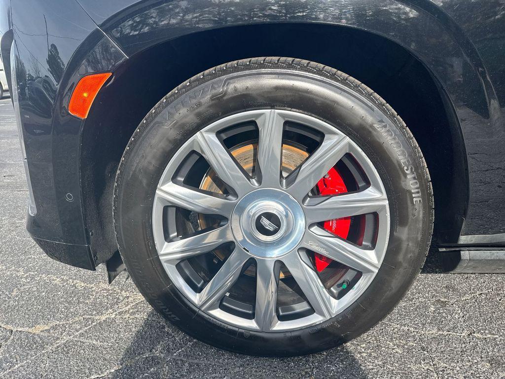 used 2022 Cadillac Escalade ESV car, priced at $49,997