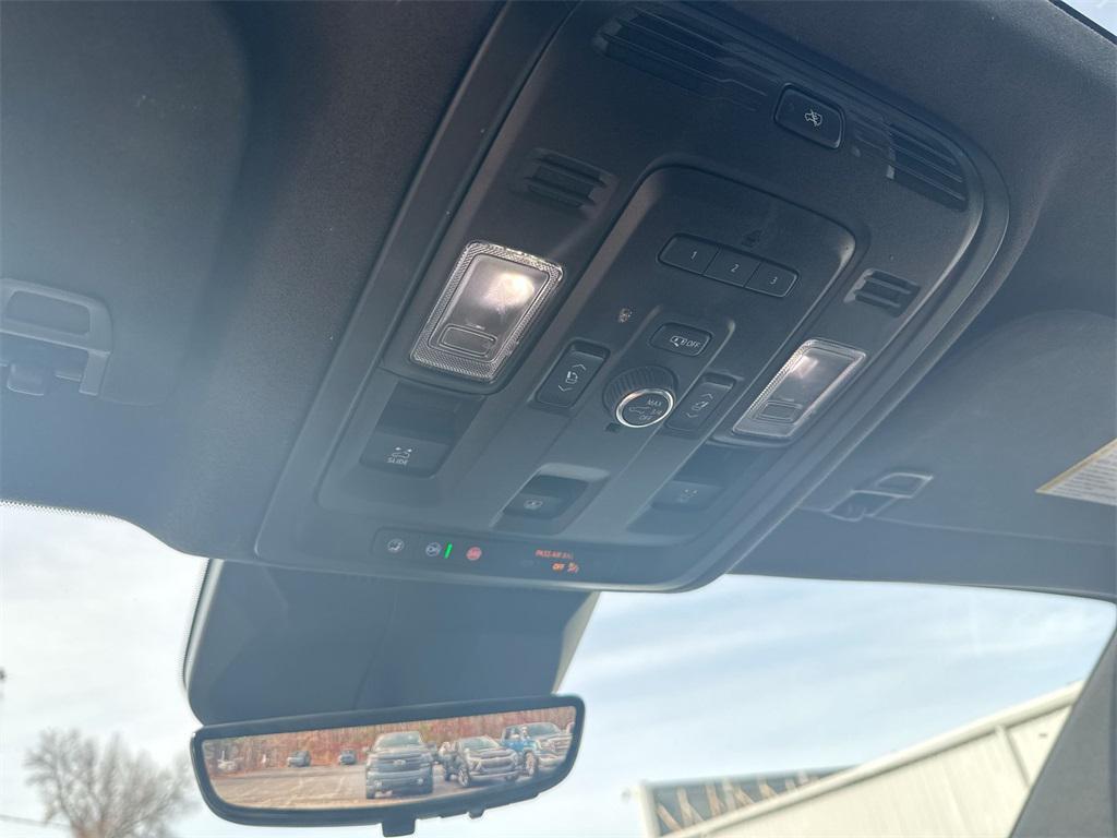 used 2022 Cadillac Escalade ESV car, priced at $54,995