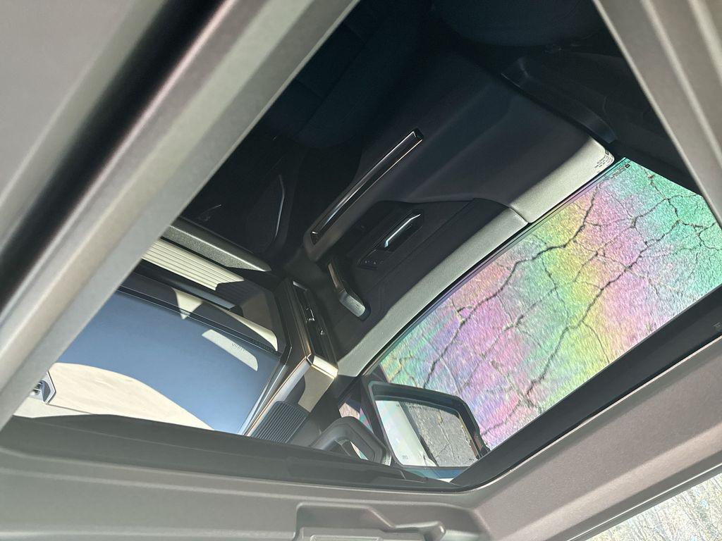 used 2025 GMC HUMMER EV SUV car, priced at $69,981