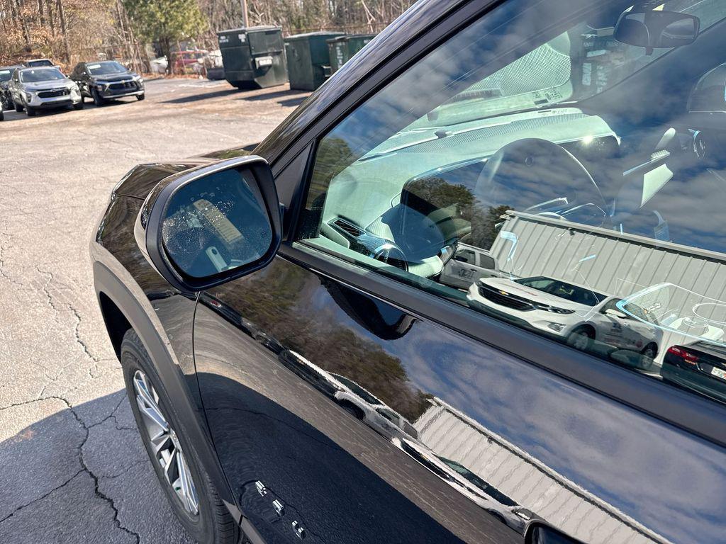 new 2026 Chevrolet Equinox car, priced at $32,203