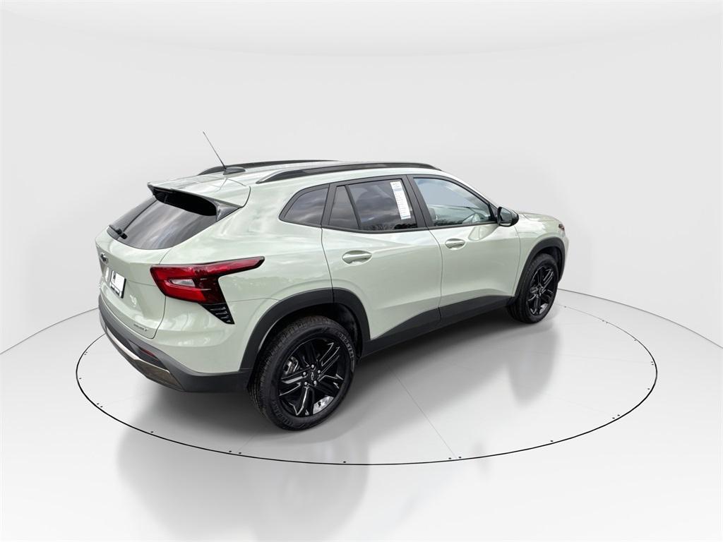 used 2025 Chevrolet Trax car, priced at $23,922