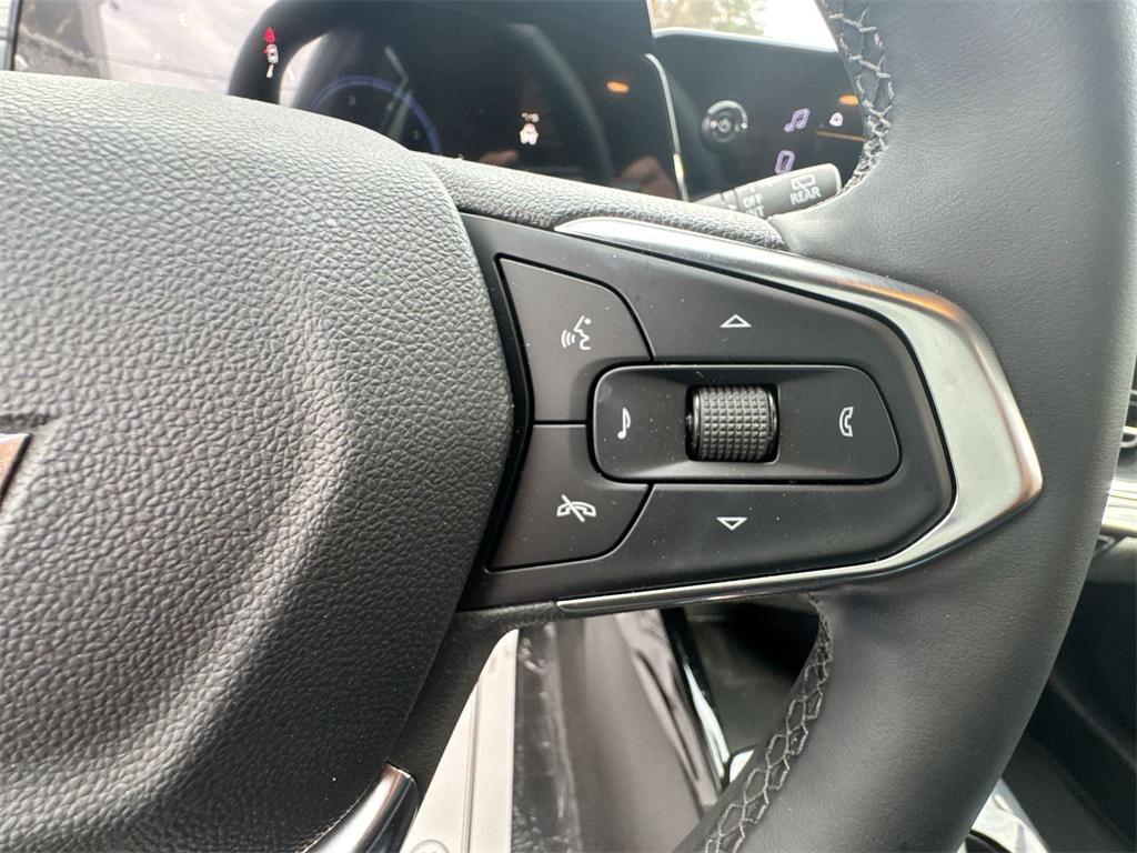 used 2025 Chevrolet Trax car, priced at $23,922