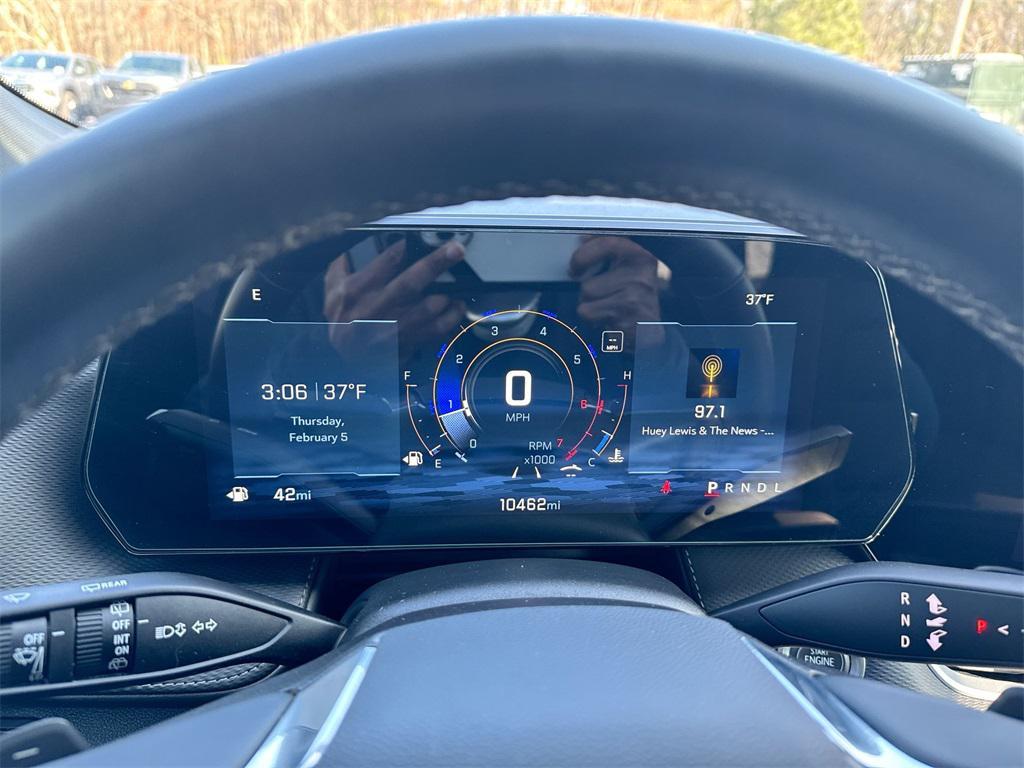 used 2025 Chevrolet Equinox car, priced at $23,621