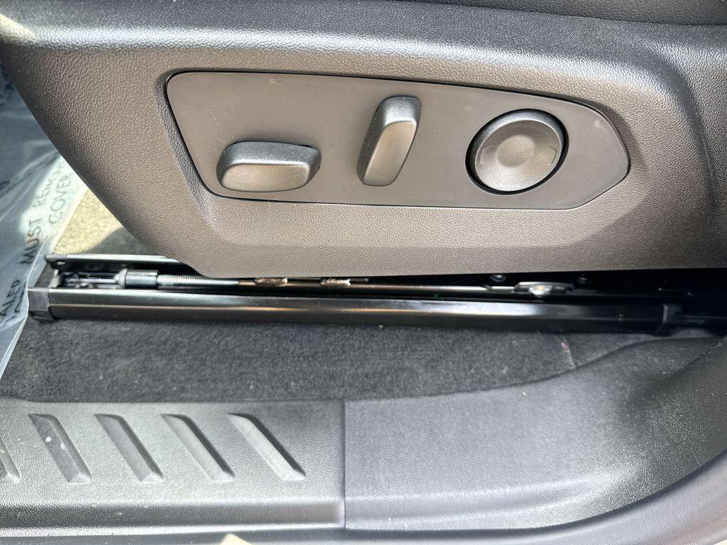 new 2026 Chevrolet Colorado car, priced at $44,192