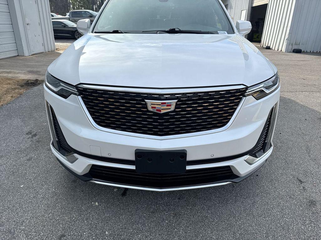 used 2024 Cadillac XT6 car, priced at $37,407