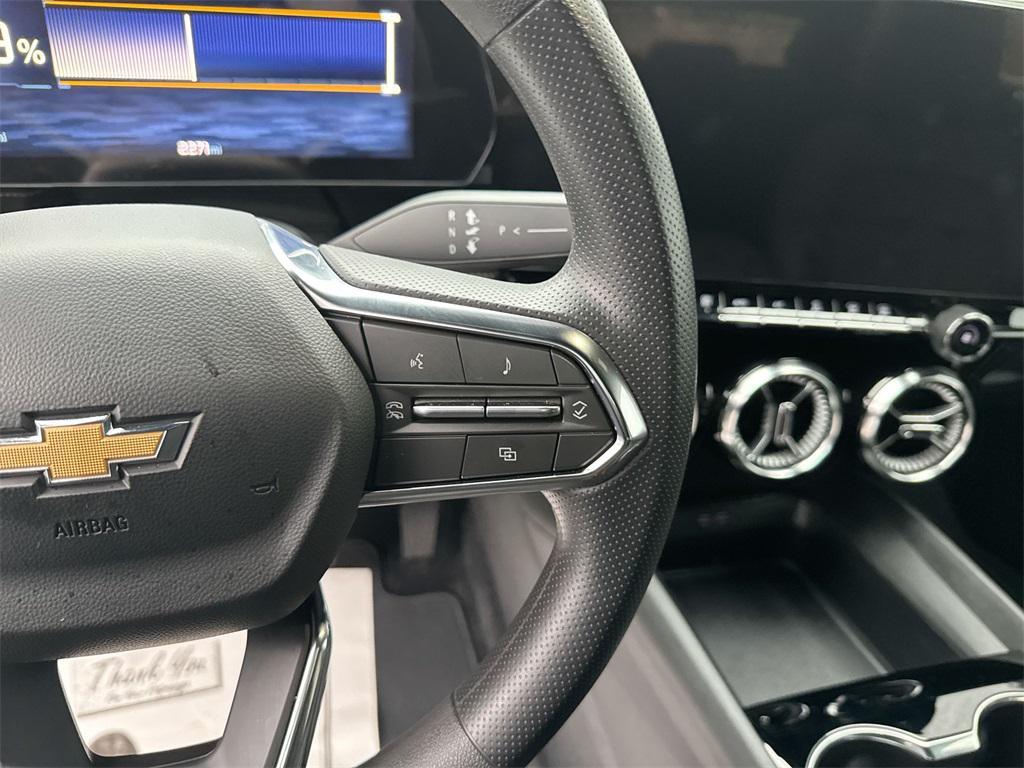 new 2025 Chevrolet Blazer EV car, priced at $45,290