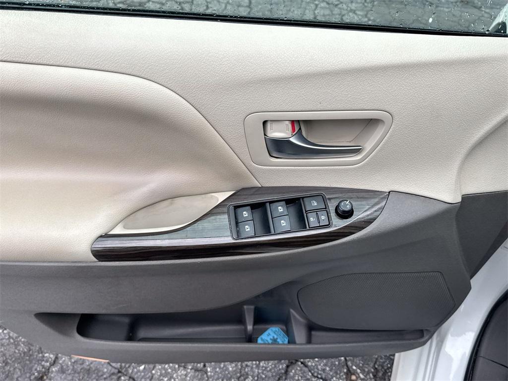 used 2020 Toyota Sienna car, priced at $26,922