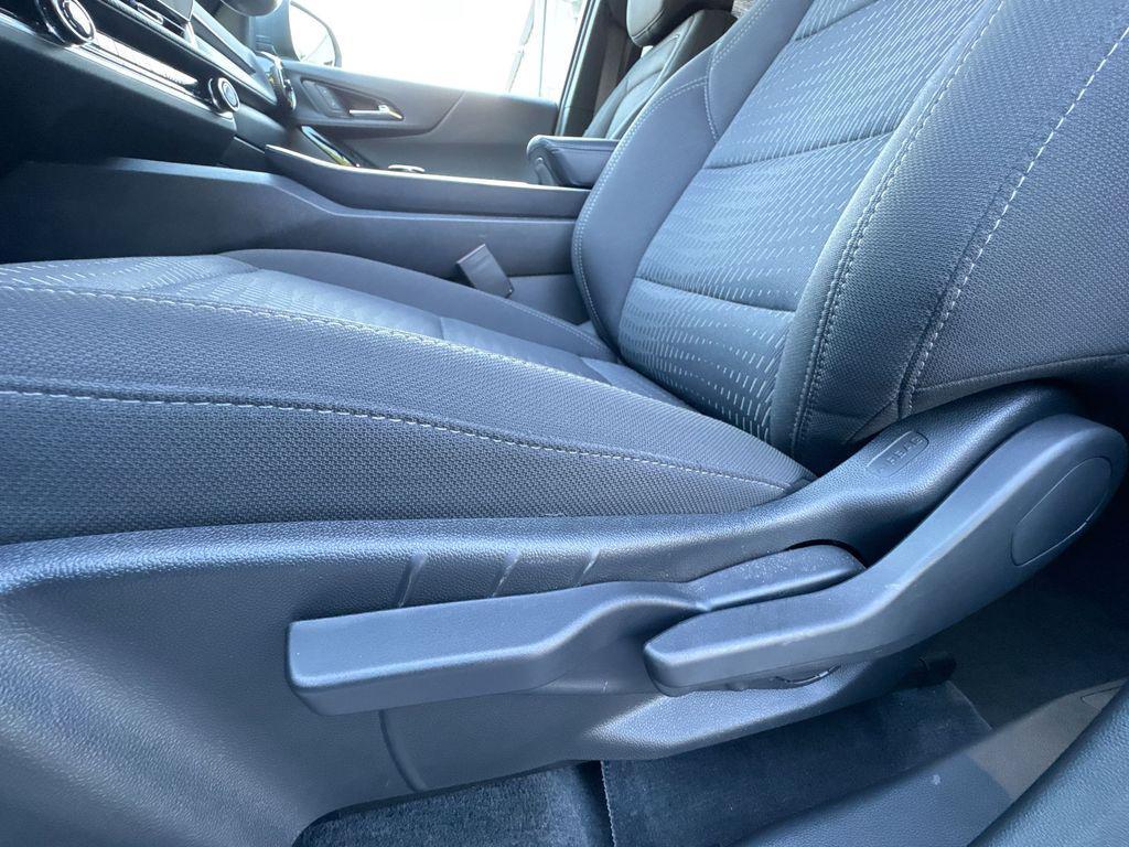 used 2026 Chevrolet Equinox car, priced at $26,983