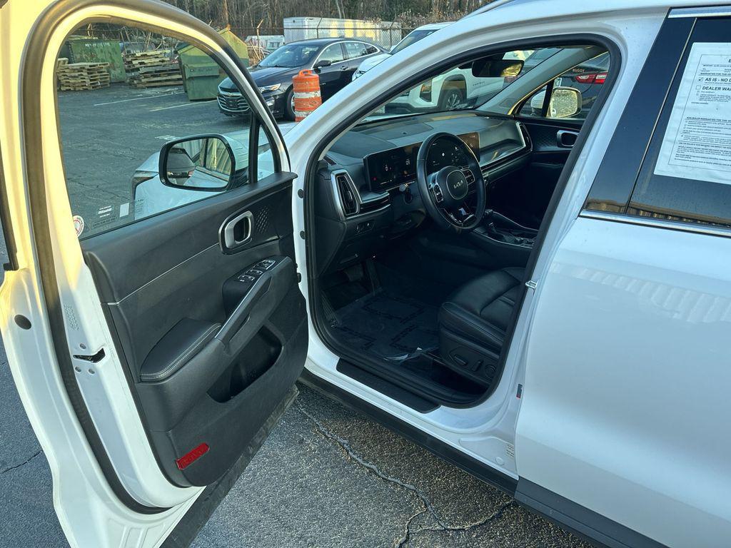 used 2024 Kia Sorento car, priced at $23,993