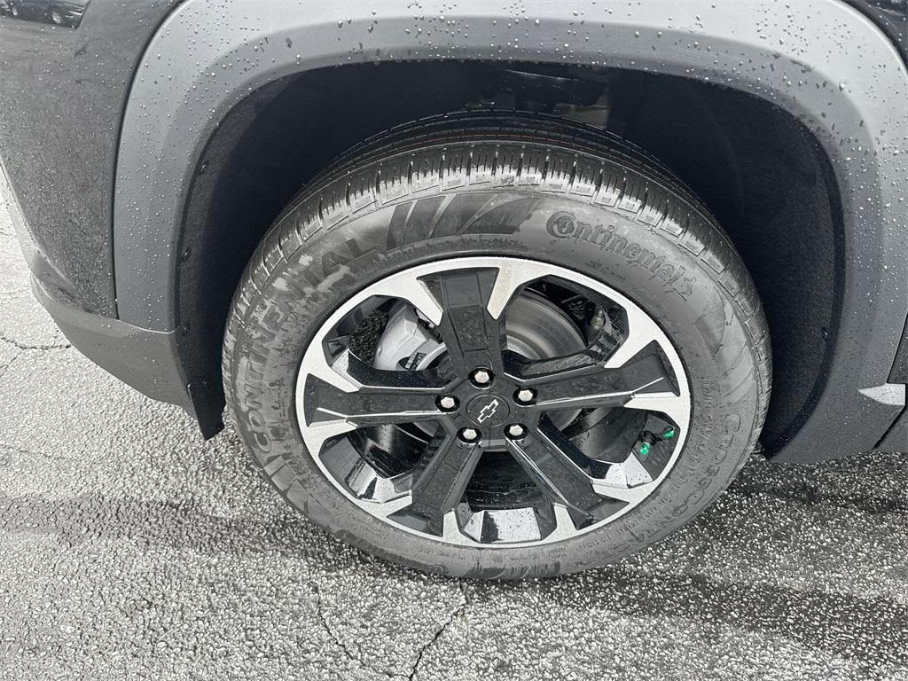 new 2026 Chevrolet Equinox car, priced at $32,087