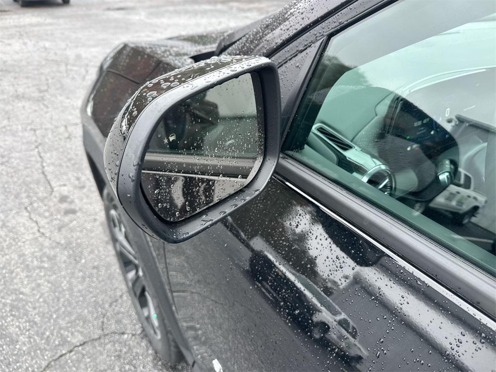 new 2026 Chevrolet Equinox car, priced at $32,087