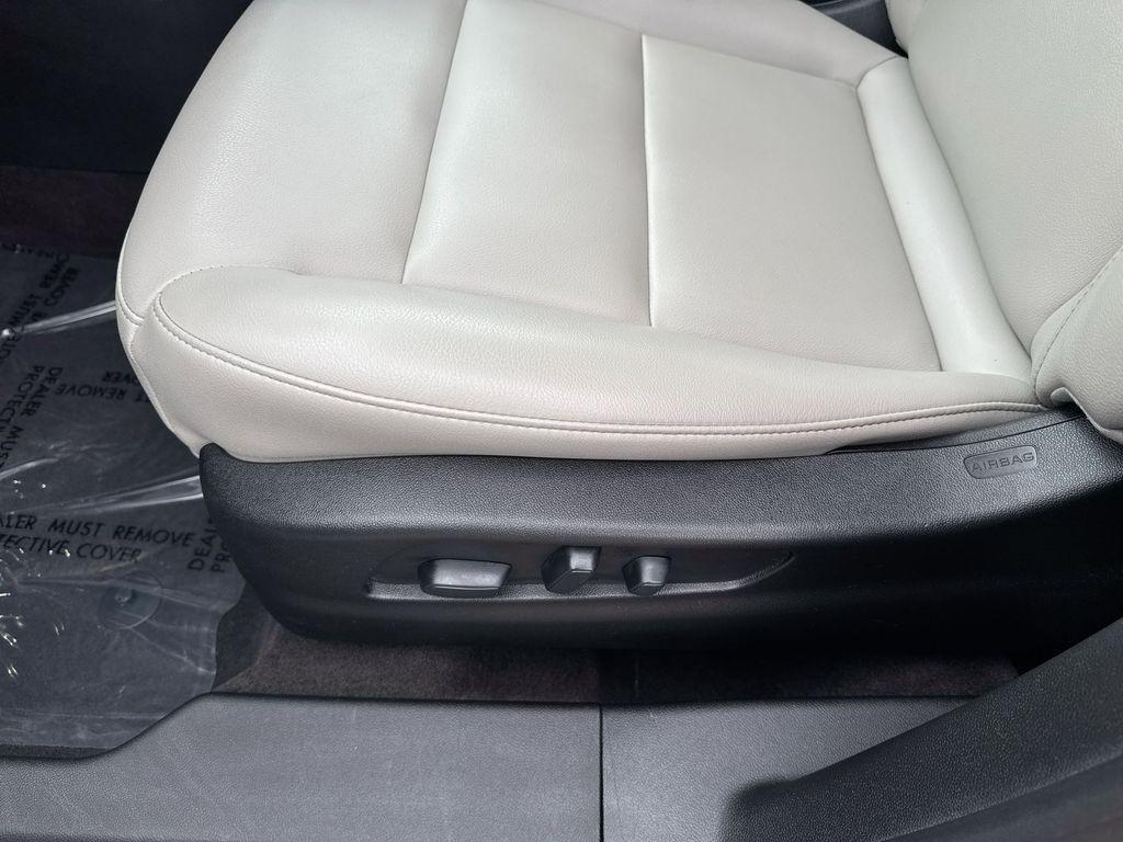 used 2020 Cadillac XT4 car, priced at $20,943