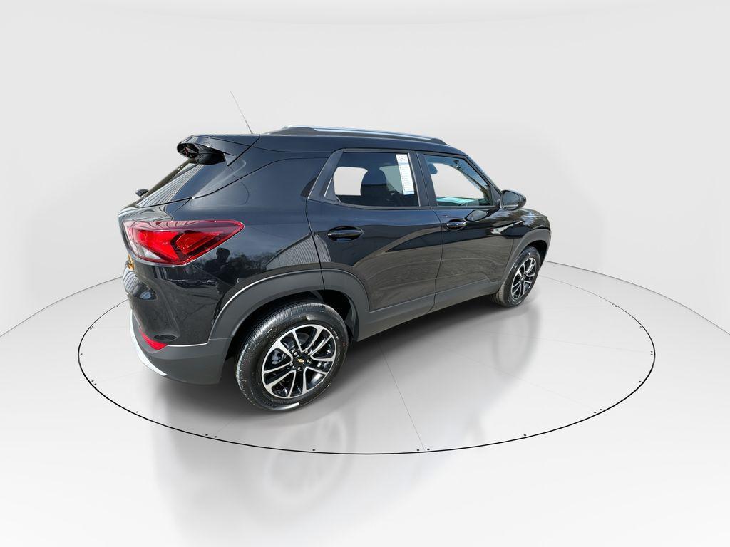 new 2026 Chevrolet TrailBlazer car, priced at $28,181