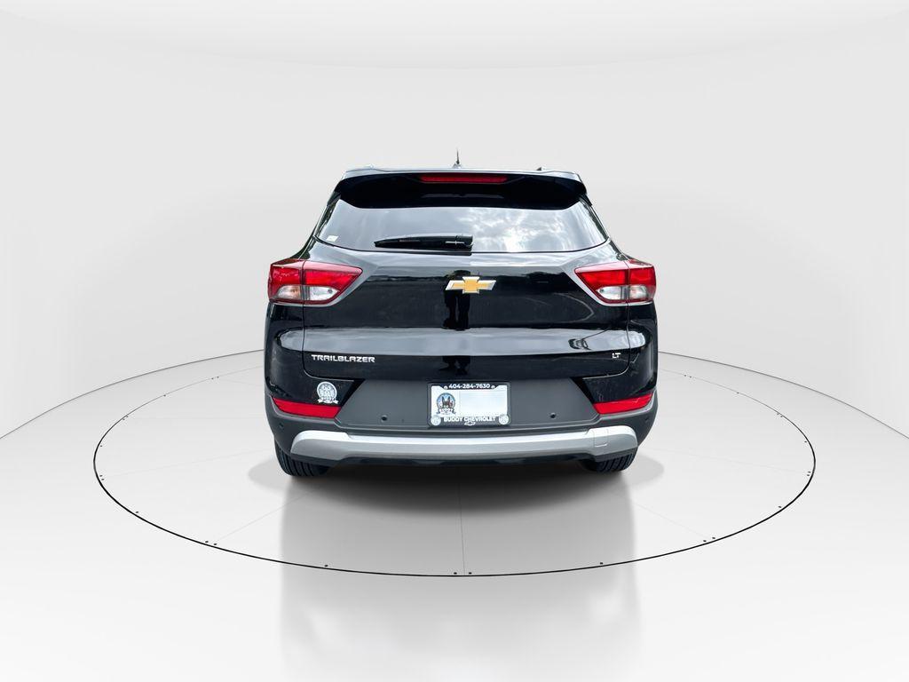 new 2026 Chevrolet TrailBlazer car, priced at $27,681