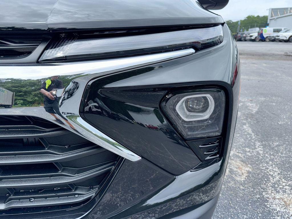 new 2026 Chevrolet TrailBlazer car, priced at $27,681