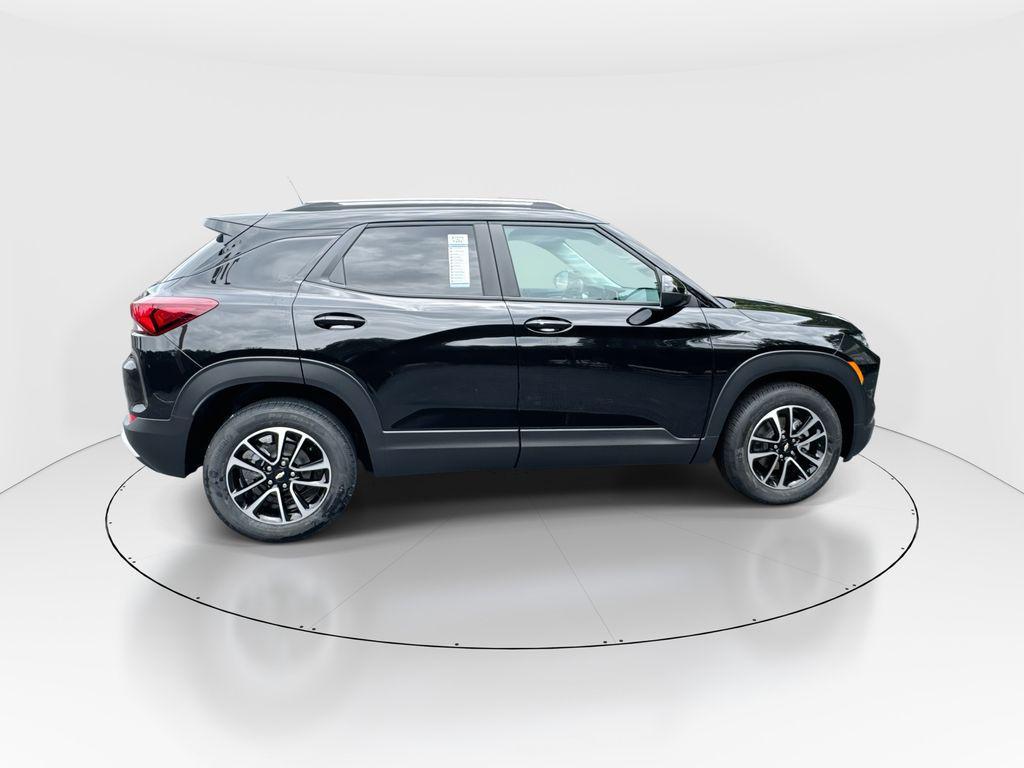new 2026 Chevrolet TrailBlazer car, priced at $27,681
