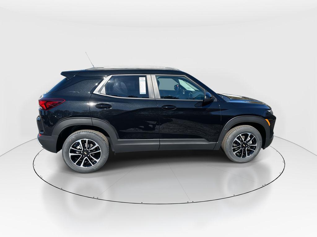 new 2026 Chevrolet TrailBlazer car, priced at $26,003