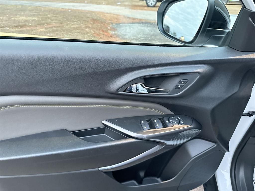 new 2026 Chevrolet Trax car, priced at $27,289