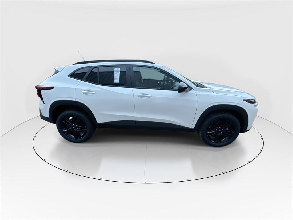 new 2026 Chevrolet Trax car, priced at $27,289