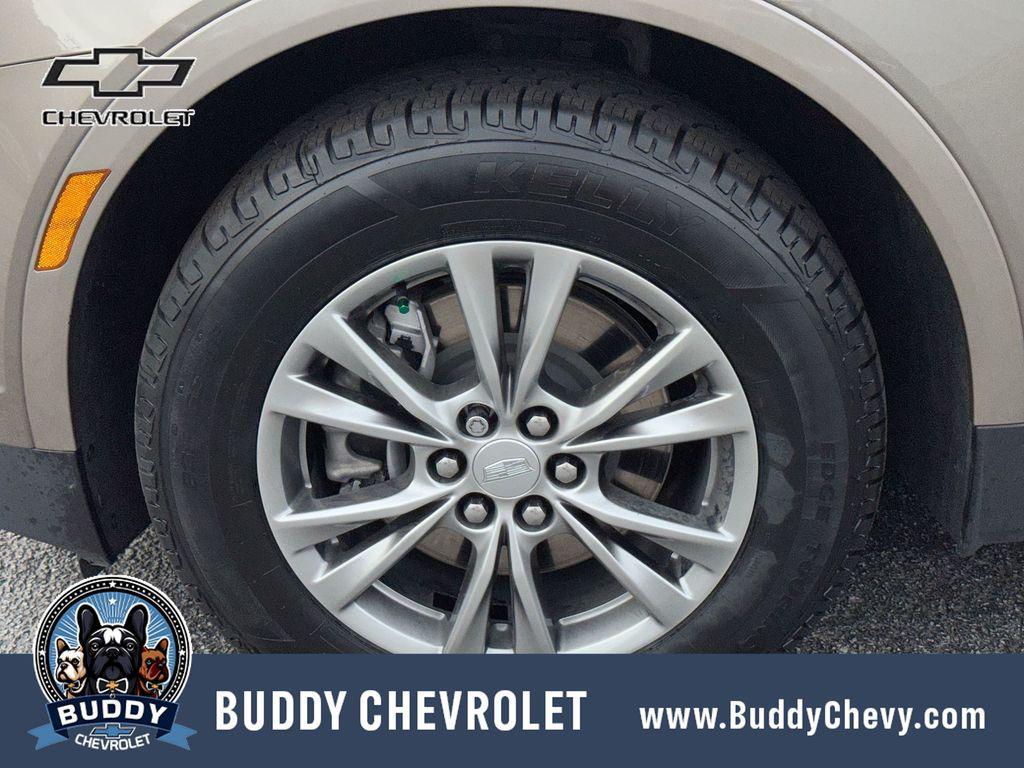 used 2023 Cadillac XT5 car, priced at $30,463