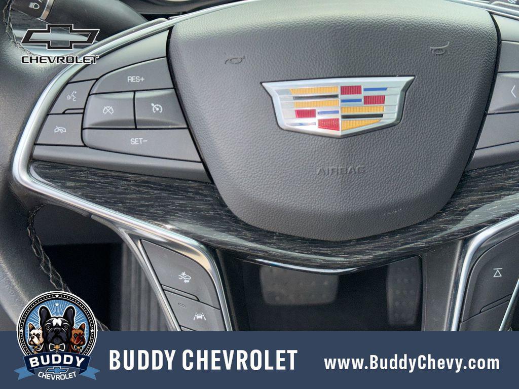 used 2023 Cadillac XT5 car, priced at $30,463