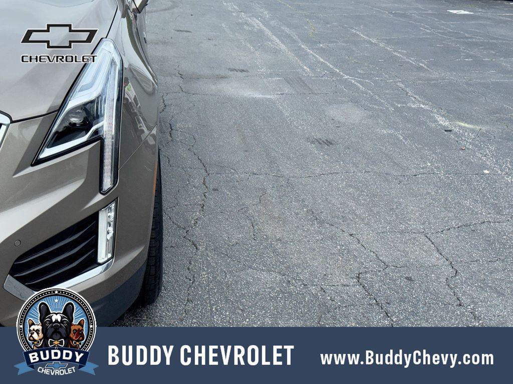 used 2023 Cadillac XT5 car, priced at $30,463