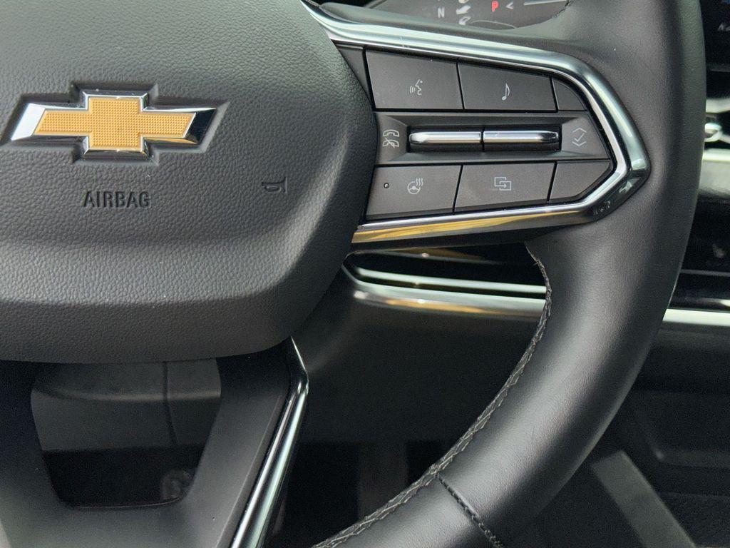 used 2026 Chevrolet Equinox car, priced at $28,413