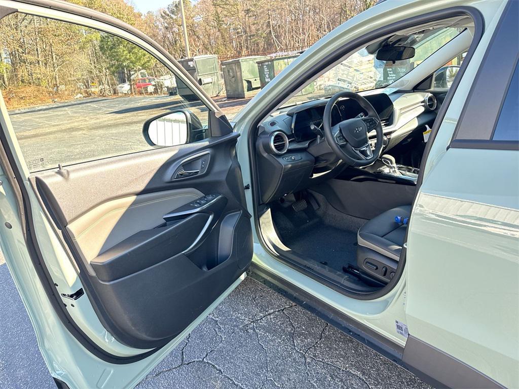 new 2026 Chevrolet Trax car, priced at $27,289