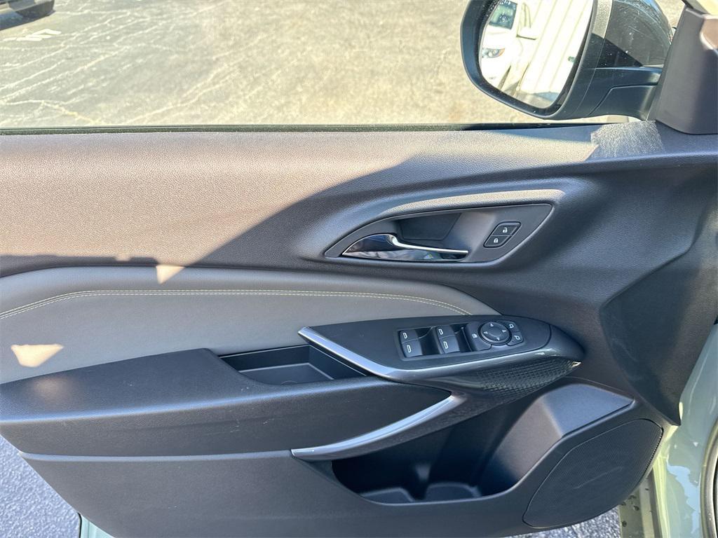 new 2026 Chevrolet Trax car, priced at $27,289