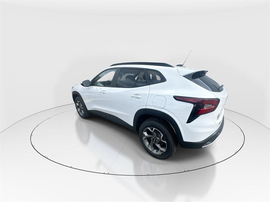 new 2026 Chevrolet Trax car, priced at $25,124