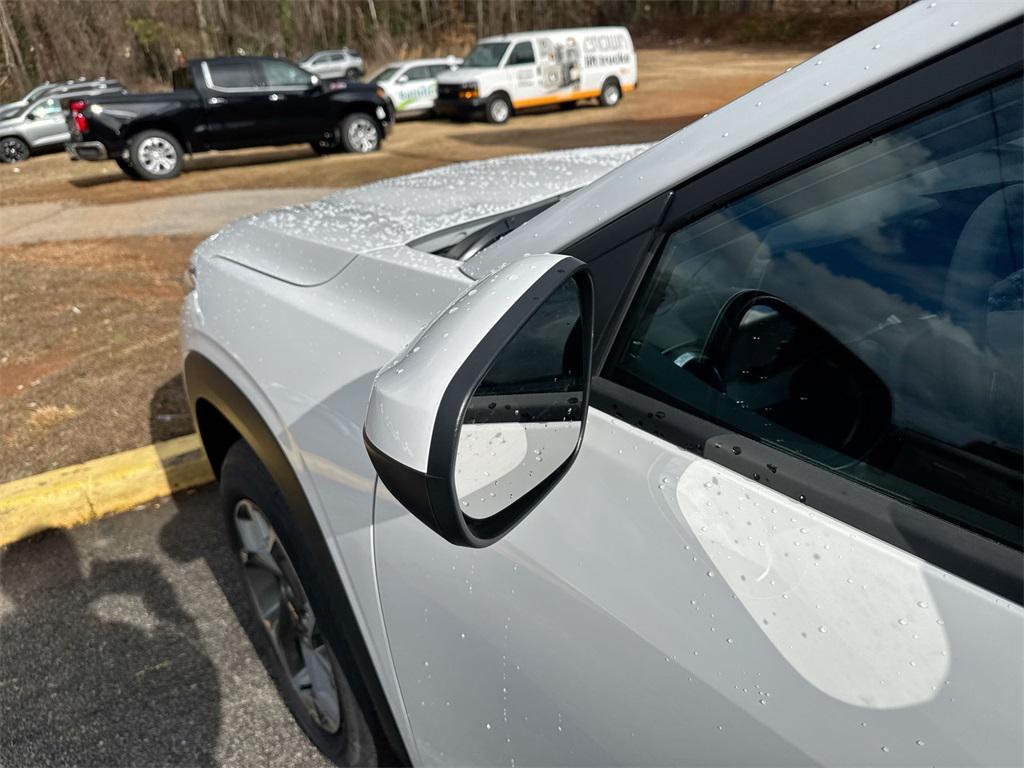 new 2026 Chevrolet Trax car, priced at $25,124