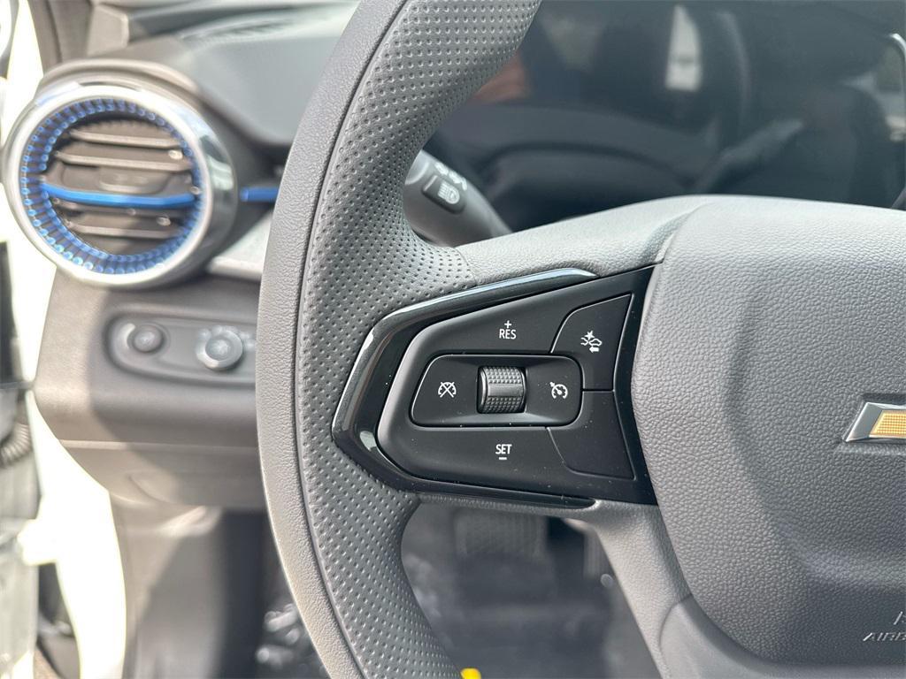 new 2026 Chevrolet Trax car, priced at $25,124