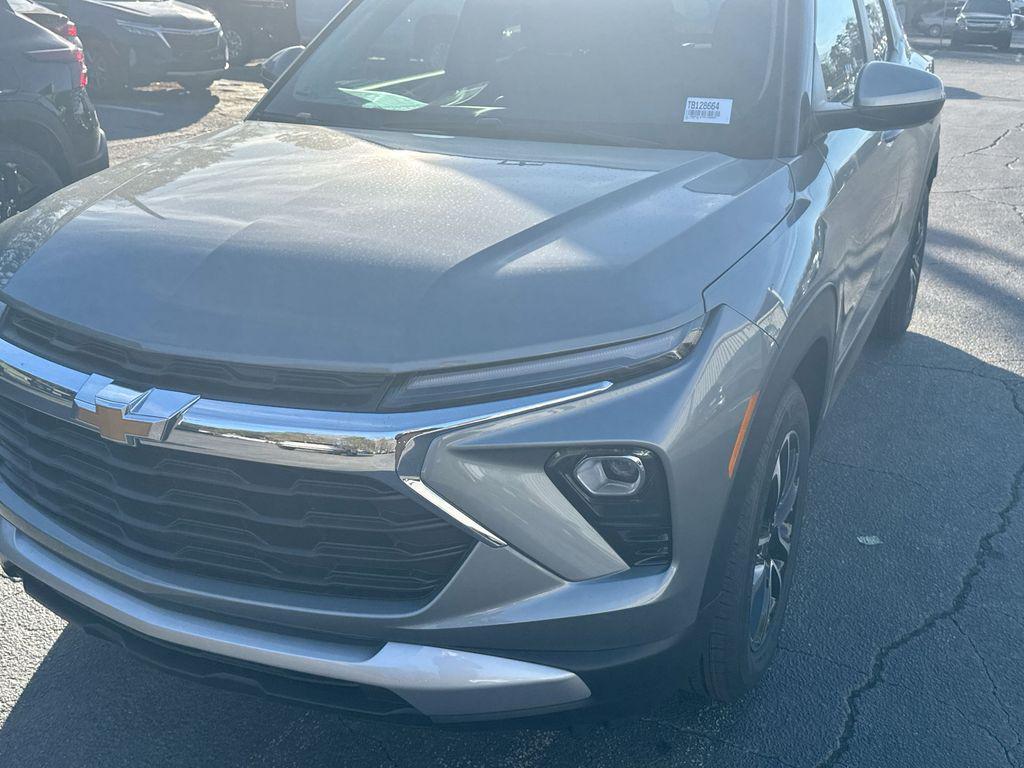 new 2026 Chevrolet TrailBlazer car, priced at $28,681