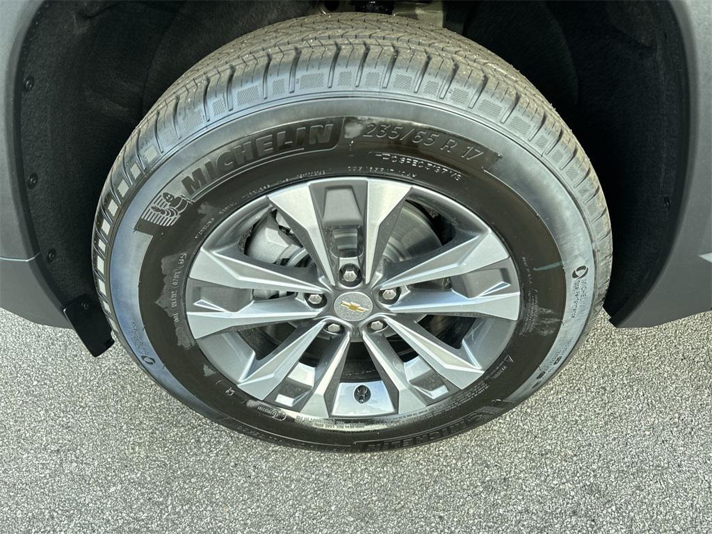 new 2026 Chevrolet Equinox car, priced at $31,947