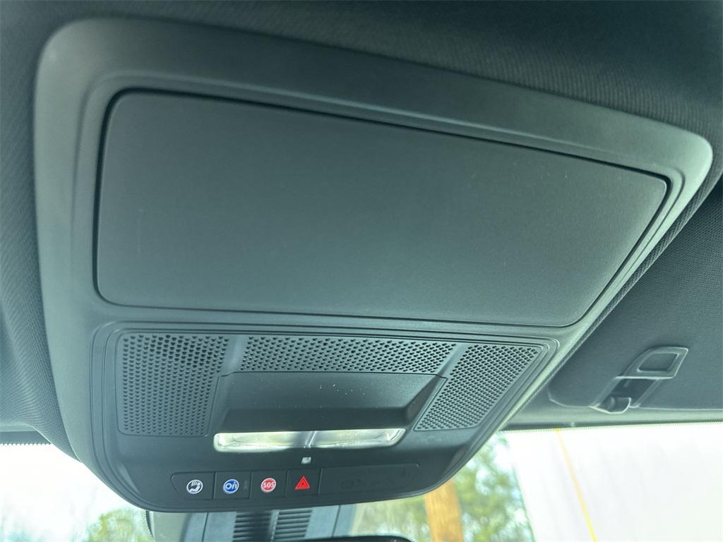 new 2026 Chevrolet Equinox car, priced at $31,947