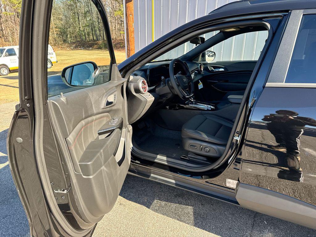 new 2026 Chevrolet Trax car, priced at $27,289