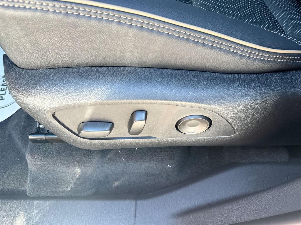 new 2026 Chevrolet Traverse car, priced at $54,490