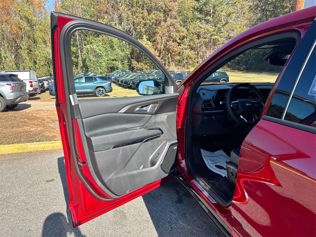 new 2026 Chevrolet Traverse car, priced at $54,490