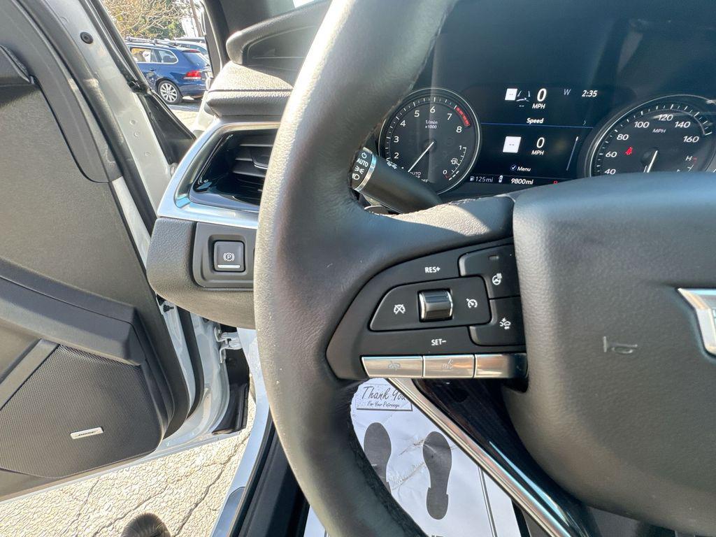 used 2025 Cadillac XT6 car, priced at $41,981