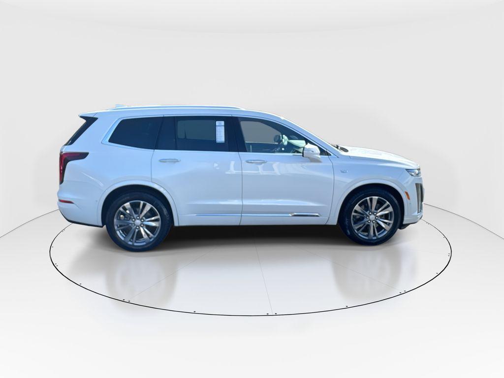 used 2025 Cadillac XT6 car, priced at $41,981