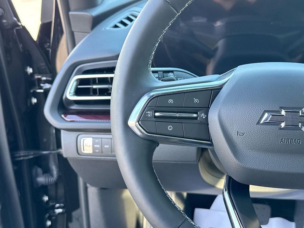 new 2026 Chevrolet Traverse car, priced at $50,200