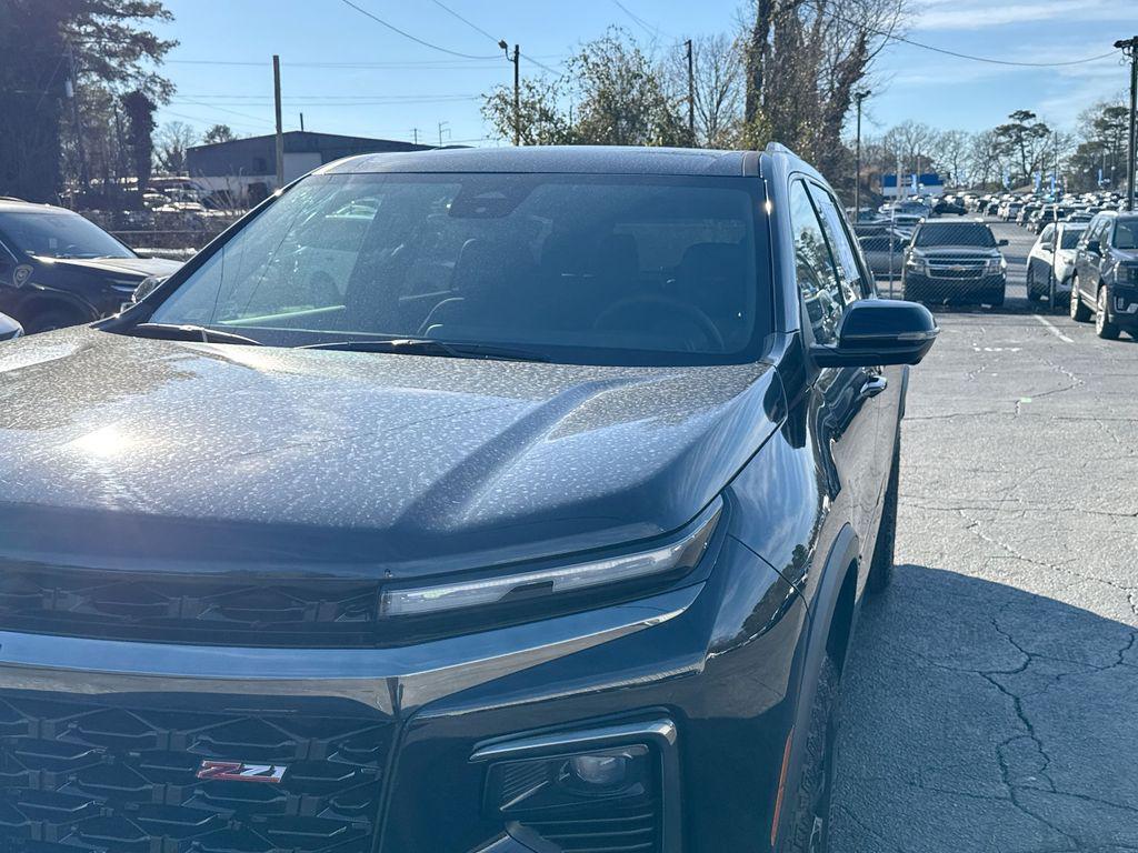 new 2026 Chevrolet Traverse car, priced at $50,200