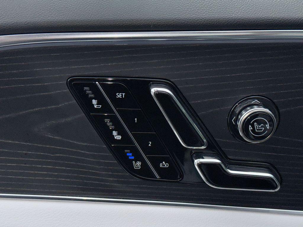 used 2024 Cadillac LYRIQ car, priced at $39,301