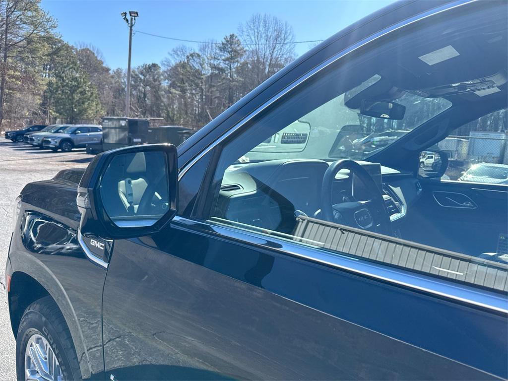 used 2024 GMC Yukon XL car, priced at $54,881