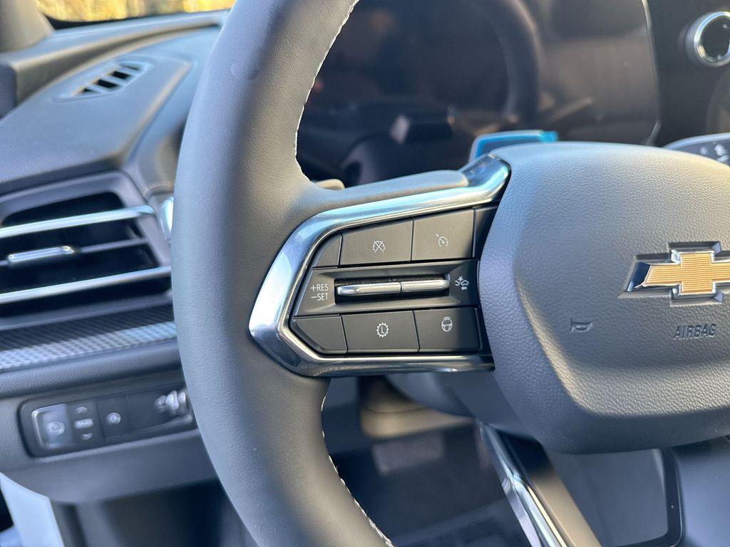 new 2026 Chevrolet Traverse car, priced at $56,990