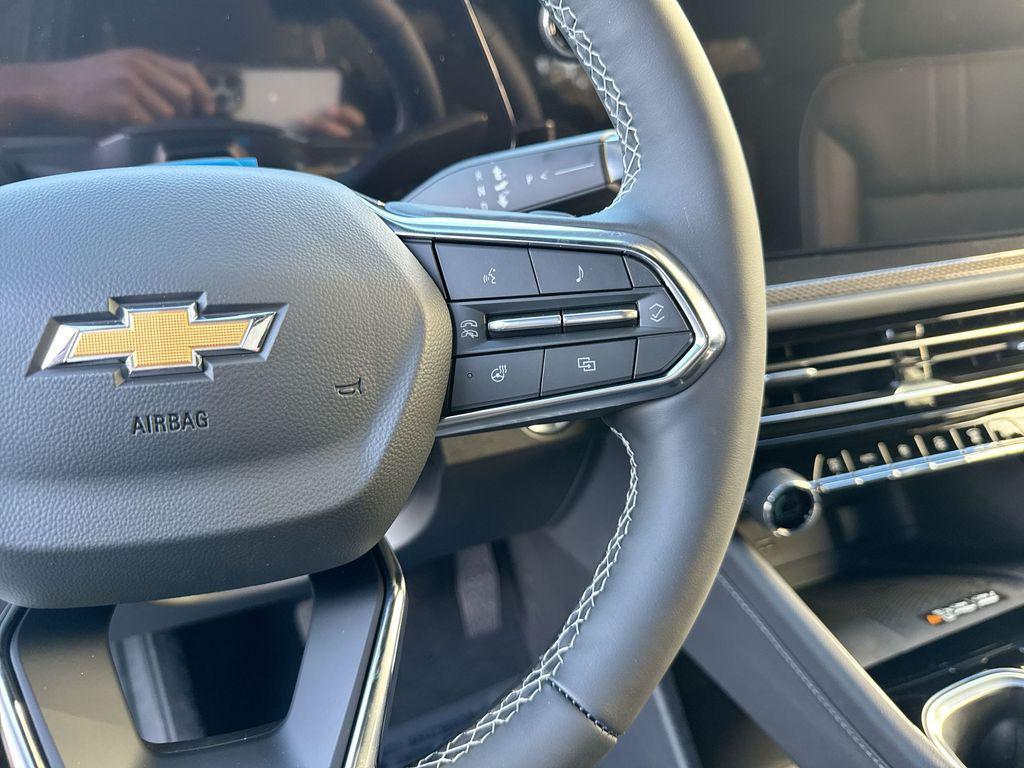 new 2026 Chevrolet Traverse car, priced at $56,990